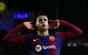 Joao Cancelo, celebrando uno de sus goles con el FC Barcelona.