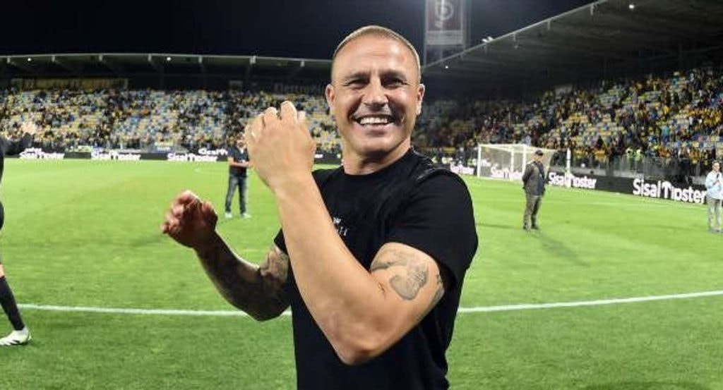 Cannavaro festeja la permanencia de Udinese en la Serie A.