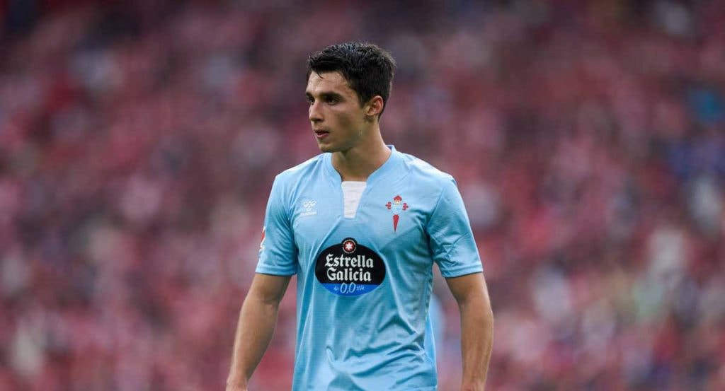 Tasos Douvikas, en un partido con el Celta.