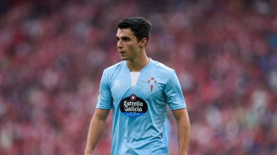 Tasos Douvikas, en un partido con el Celta.