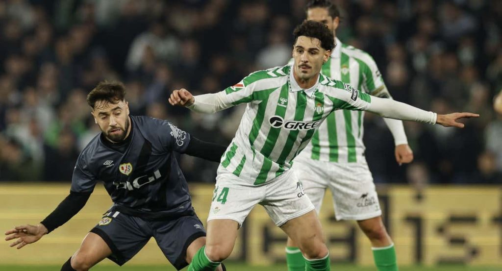 Johnny Cardoso, en el partido entre el Betis y el Rayo.