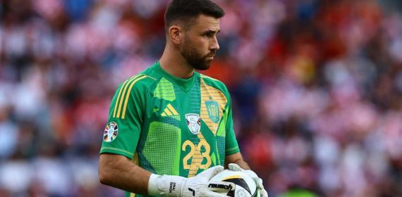 Unai Simón, durante el partido ante Croacia.