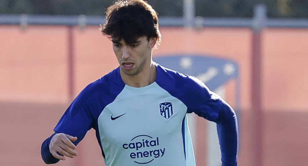 Joao Félix ejercitándose con el Atlético, en la sesión del lunes 26 de diciembre en Majadahonda.