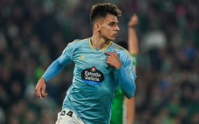 Gabri Veiga celebra un gol con el Celta esta temporada.
