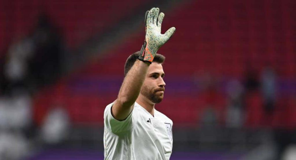 Unai Simón, en un calentamiento de un encuentro del Mundial.