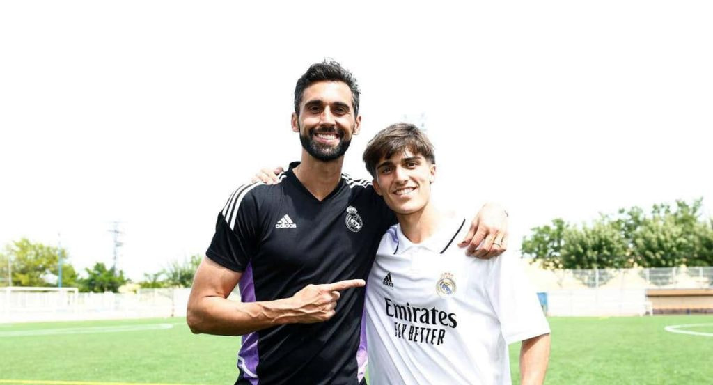 Arbeloa, con Manuel Ángel.