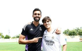 Arbeloa, con Manuel Ángel.