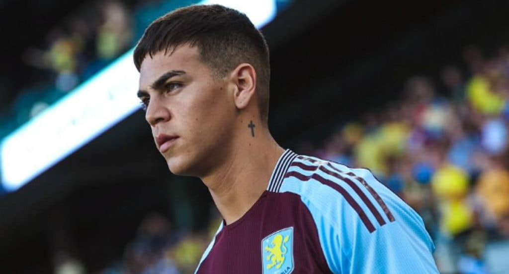 Enzo Barrenechea en un amistoso.