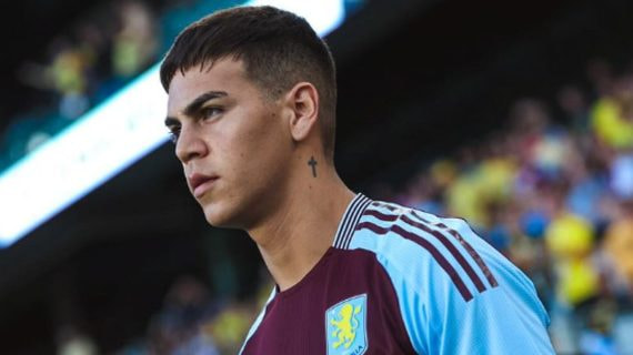 Enzo Barrenechea en un amistoso.