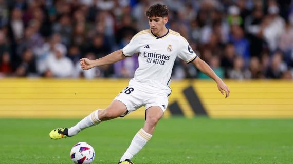 Mario Martín jugando con el primer equipo del Real Madrid esta temporada.