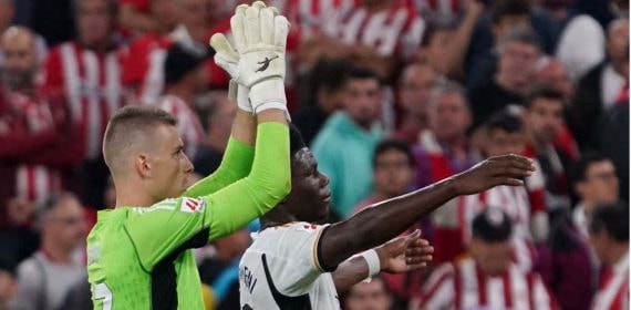 Lunin ya fue titular en San Mamés ante el Athletic en la primera jornada.