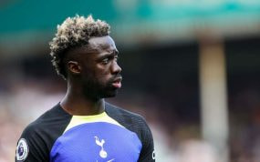 Davinson Sánchez, en un partido con el Tottenham.