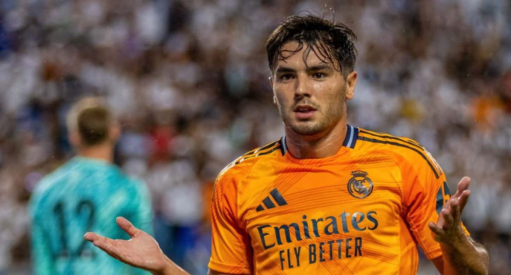 Brahim Díaz celebra un gol con el Real Madrid.