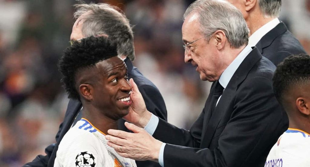 Vinicius junto a Florentino.