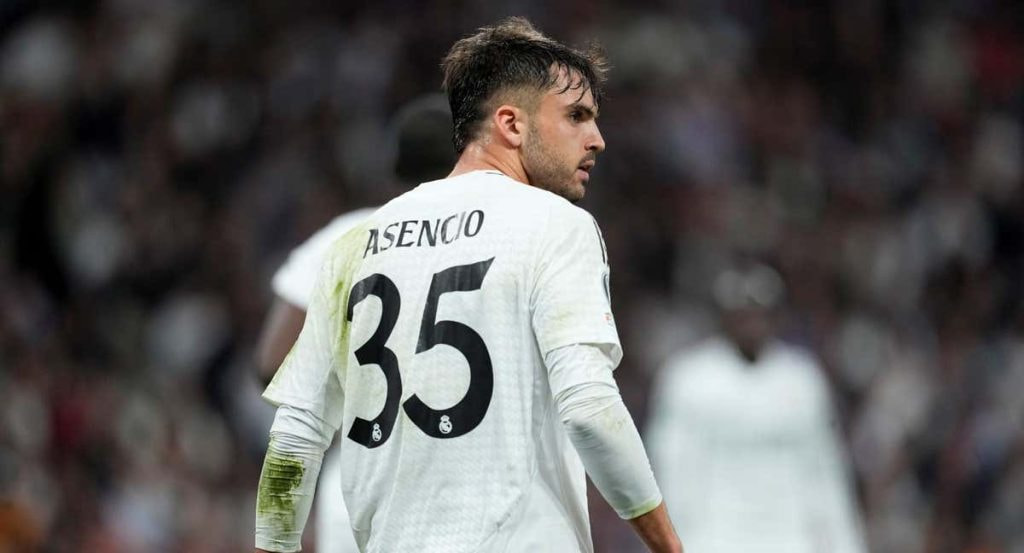 Raúl Asencio, durante el Real Madrid-Manchester City.