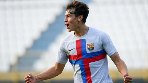 Marc Guiu tras marcar un gol con el juvenil blaugrana.
