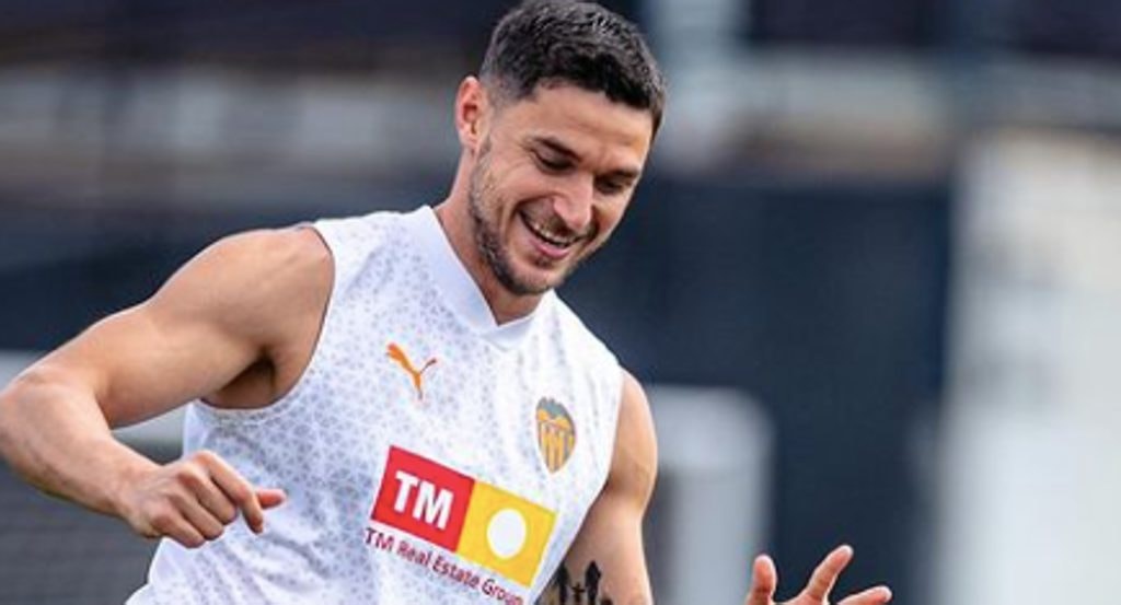 Yaremchuk con el Valencia en un entrenamiento.