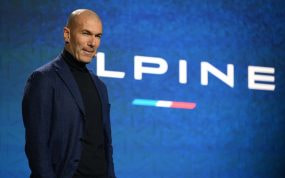 Zidane, durante un evento de Alpine, marca de la que es embajador.