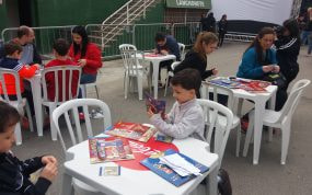 Intercambio de cromos Panini, la colección del Mundial que se imprime antes de las convocatorias