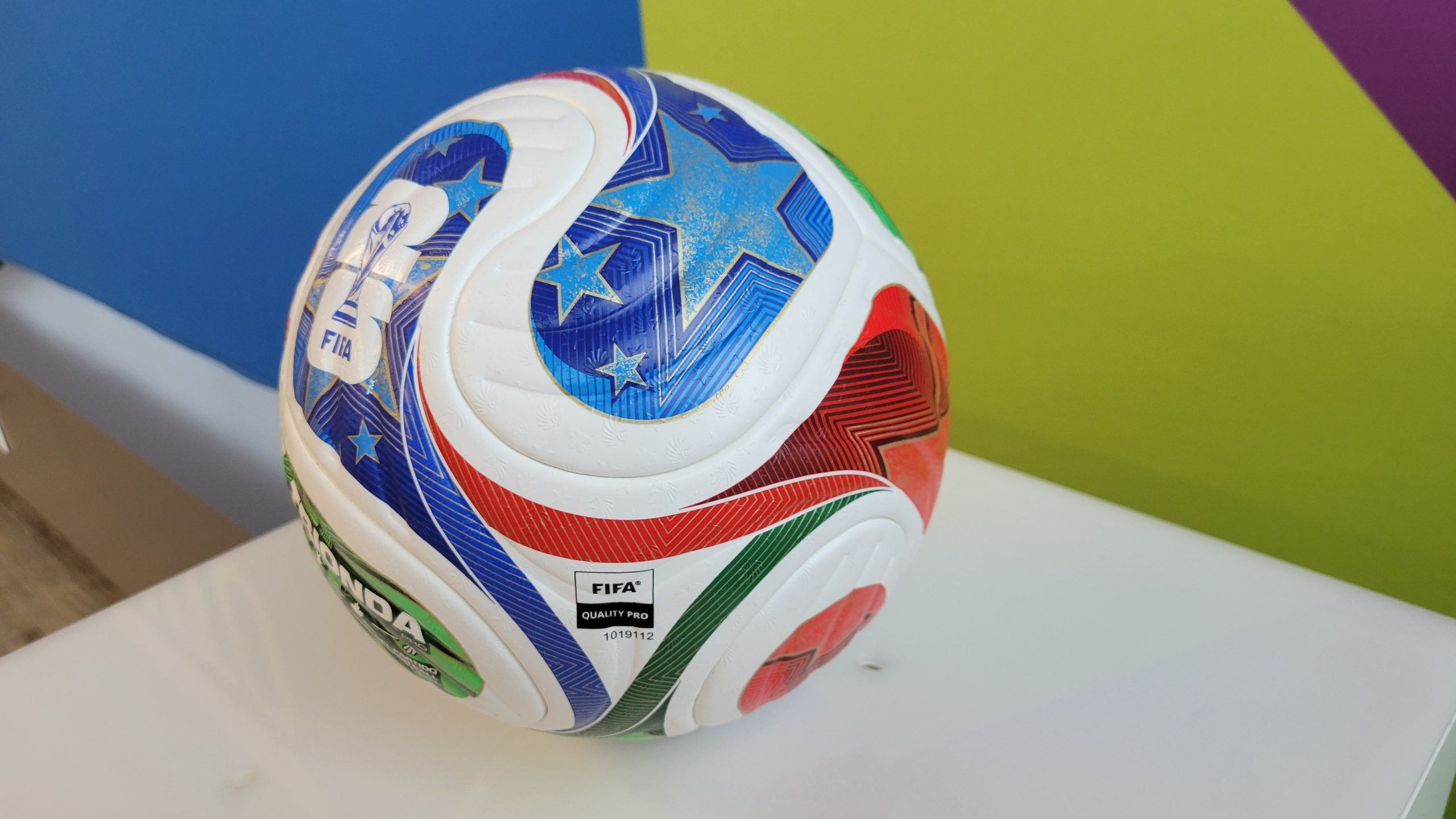 El balón Adidas Trionda, oficial del Mundial 2026