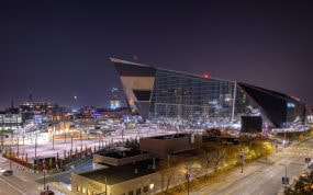 El U.S. Bank Stadium de Minneapolis, sede de las dos noches de SummerSlam 2026, visto desde el exterior