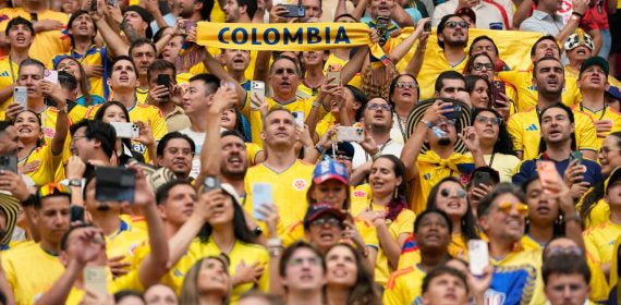 Parte de la afición colombiana durante su partido de octavos de final ante Suiza en el Mundial 2026.
