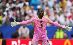 El portero de Ghana, Benjamin Asare, durante el partido ante Inglaterra de la primera fase del Mundial 2026.
