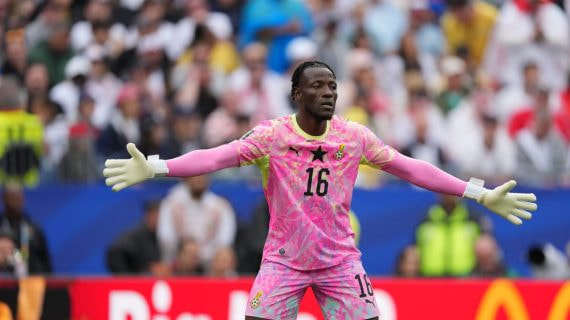 El portero de Ghana, Benjamin Asare, durante el partido ante Inglaterra de la primera fase del Mundial 2026.