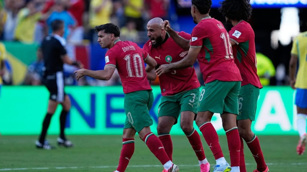 Brahim Díaz celebra junto a sus compañeros de Marruecos en el Mundial 2026.