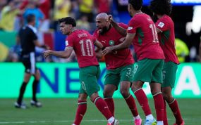 Brahim Díaz celebra junto a sus compañeros de Marruecos en el Mundial 2026.