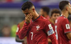 Cristiano Ronaldo, emocionado tras caer eliminado de su último Mundial ante España.