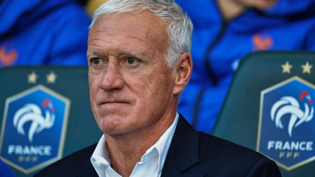 Didier Deschamps, seleccionador de Francia, en el banquillo durante el Mundial 2026
