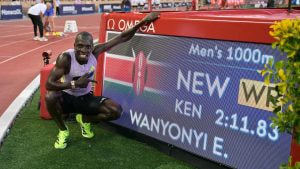 Wanyonyi tumba un récord de 1999 en su estreno en 1.000