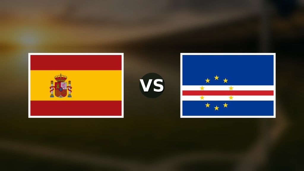 Banderas de España y Cabo Verde enfrentadas sobre un campo de fútbol difuminado, pronóstico del Mundial 2026