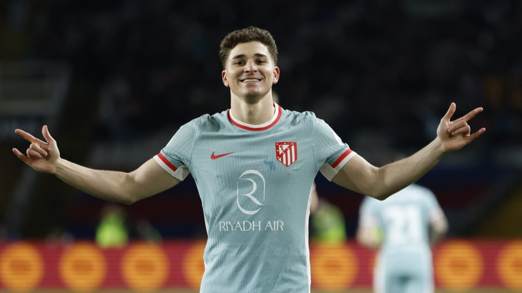 Julián Álvarez celebra un gol anotado al FC Barcelona el pasado 25 de febrero en semifinales de la Copa del Rey.