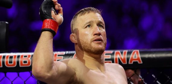 Justin Gaethje, rival de Ilia Topuria en el UFC de la Casa Blanca, en el octágono de la T-Mobile Arena