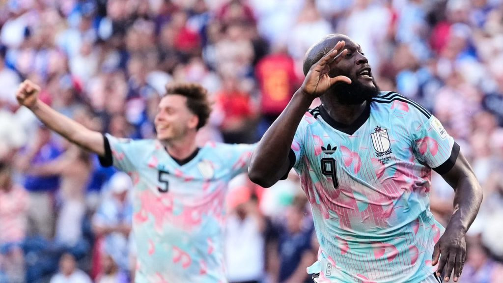 Romelu Lukaku celebra el gol anotado ante Estados Unidos en los octavos de final del Mundial 2026.