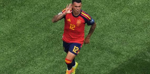 Pedro Porro celebra el gol anotado ante Austria en los dieciséisavos de final del Mundial 2026.