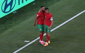 Ismael Saibari y Achraf Hakimi, nacidos en Terrassa y Getafe respectivamente, celebran el gol de Marruecos ante Brasil en el Mundial 2026.