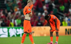 Jan Paul van Hecke se lamenta de la eliminación de Países Bajos ante Marruecos en la tanda de penaltis durante el Mundial 2026.