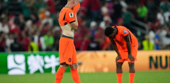 Jan Paul van Hecke se lamenta de la eliminación de Países Bajos ante Marruecos en la tanda de penaltis durante el Mundial 2026.