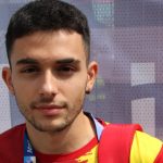 Alberto Ginés, con la equipación de España y la acreditación de París 2024 al cuello