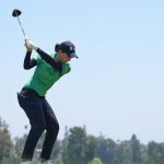 Carlota Ciganda golpea la bola en el hoyo 3 durante la primera ronda del U.S. Women's Open