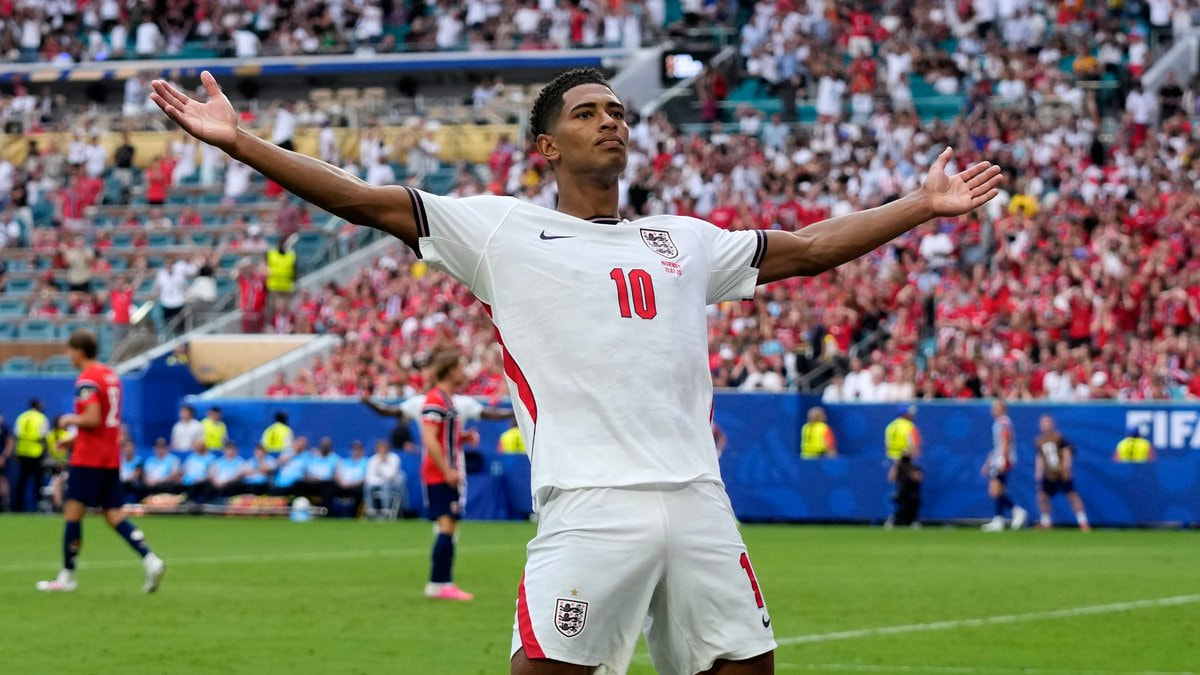 Jude Bellingham celebra su gol en los cuartos de final del Mundial 2026 entre Noruega e Inglaterra.