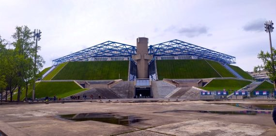 Vista exterior del Accor Arena de París, el pabellón que acoge la velada de la UFC