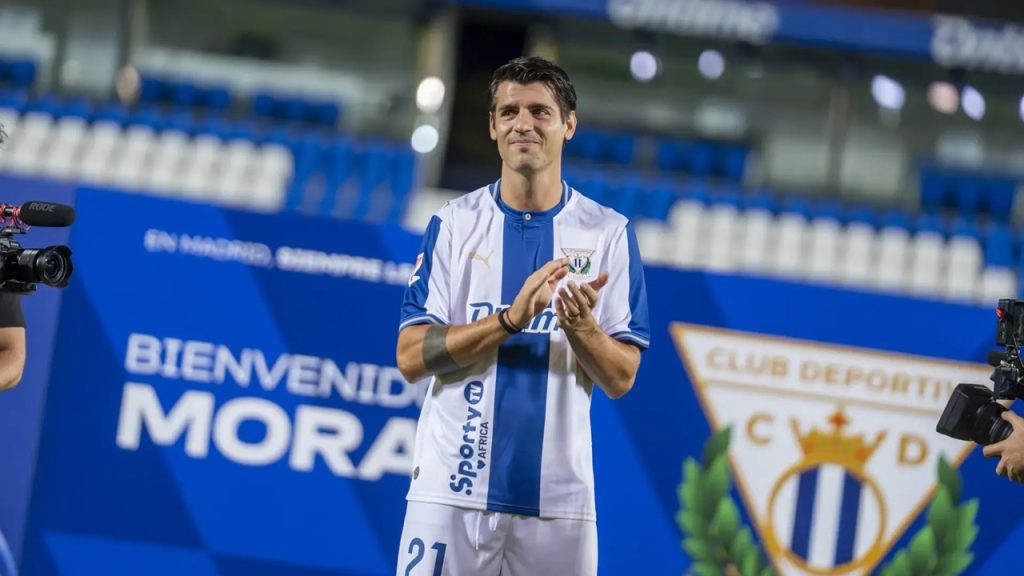 Álvaro Morata durante su presentación como nuevo futbolista del CD Leganés en agosto de 2026.
