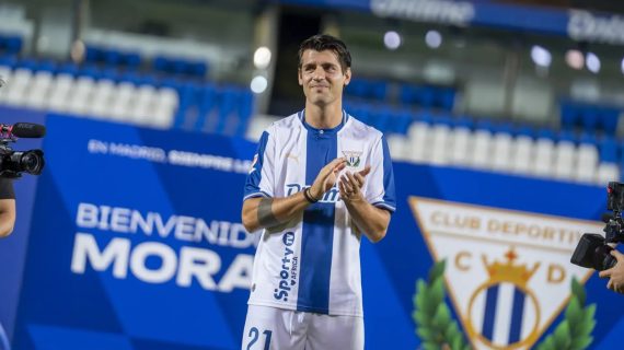 Álvaro Morata durante su presentación como nuevo futbolista del CD Leganés en agosto de 2026.