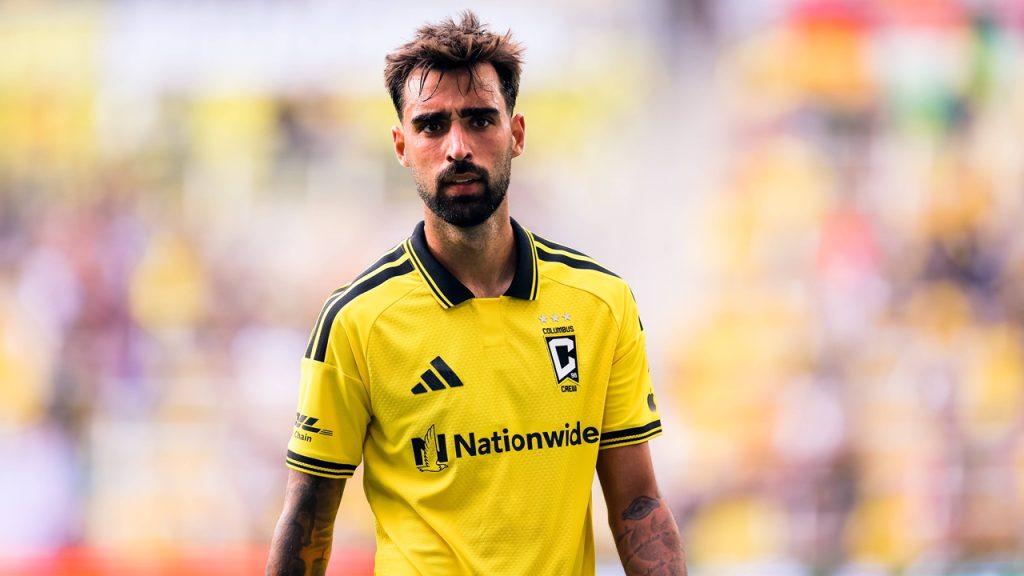 Brais Méndez, durante un partido de su equipo, Columbus Crew, frente a New England Revolution, correspondiente a la MLS 2026.