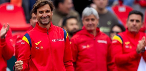 David Ferrer celebra uno de los puntos individuales conseguidos por el equipo español durante la serie en Chile de la Copa Davis 2026.
