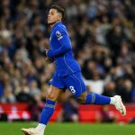 Enzo Fernández, en acción en su último partido con la camiseta del Chelsea, durante el partido de Premier League ante el Fulham de la primera jornada.